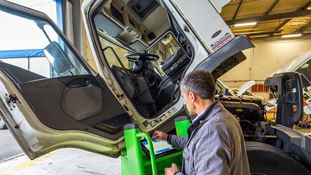 Entretien de poids lourds et d'utilitaires